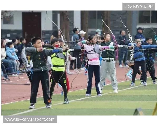 射箭社区推广活动让乡村学校拥有射箭器材